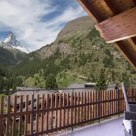 Haus Andorra Mit Matterhornblick *