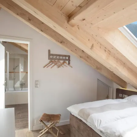 Apartment Haus Andorra Mit Matterhornblick *