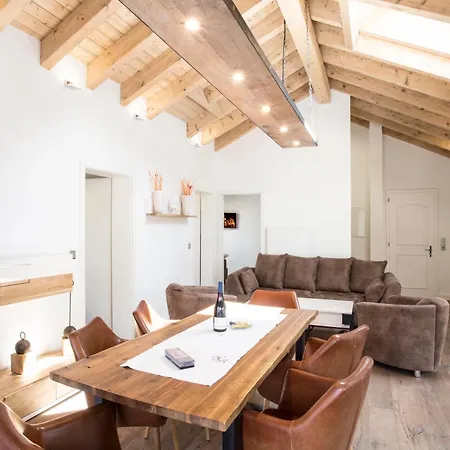 Haus Andorra Mit Matterhornblick * زيرمات